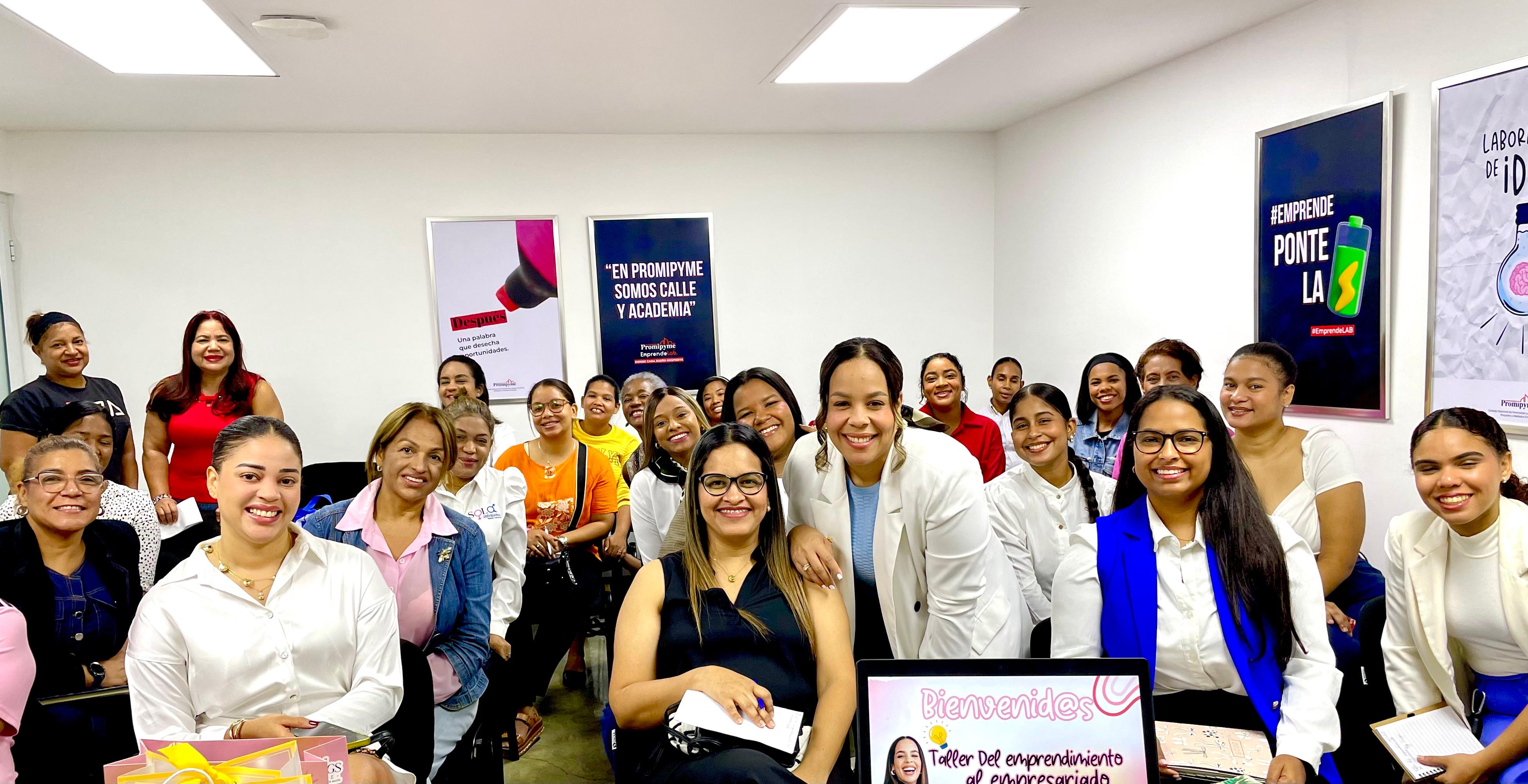 Promipyme imparte taller con motivo Día Nacional del Emprendedor